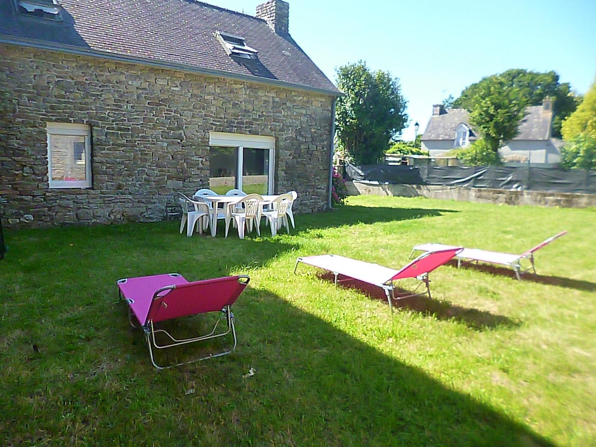Au Calme Centre Finistere Jardin Clos Vakantiehuis Trégourez