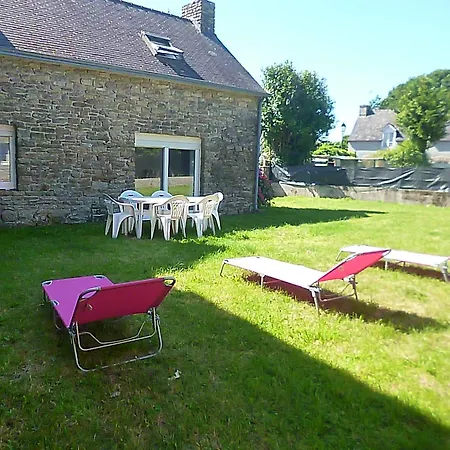 gite au calme centre finistère jardin clos Trégourez Extérieur photo