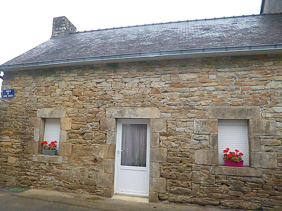 Hébergement de vacances Au Calme Centre Finistère Jardin Clos Trégourez